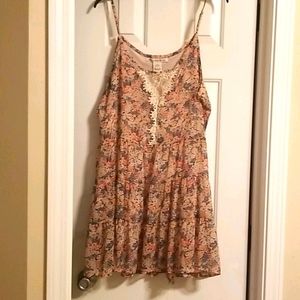 Flowing short maxi dress